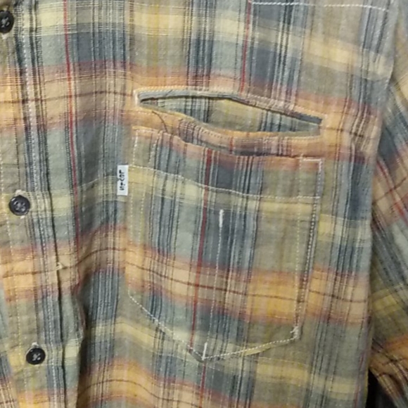 Multi colored levi's button down - Picture 4 of 4